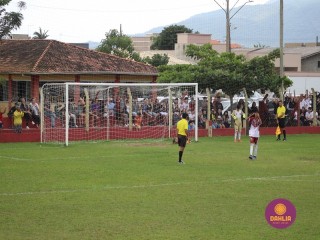 
<a style='margin-left: 5px;' class='btn btn-xs btn-social btn-facebook' href='https://www.facebook.com/sharer/sharer.php?u=https://www.boladovale.com.br/imgs/800-800-90/conteudo/fotos/1568/img3275.jpg' rel='popup' data-width='500' data-height='400'><i class='fa fa-facebook'></i>Compartilhar <span class='hidden-xs'>no Facebook</span>
</a> 
<a class='btn btn-default btn-xs' target='_blank' href='imgs/800-800-90/conteudo/fotos/1568/img3275.jpg'>
<span class='glyphicon glyphicon-cloud-download'></span> Salvar
</a> 
<span></span>