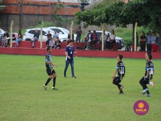 
<a style='margin-left: 5px;' class='btn btn-xs btn-social btn-facebook' href='https://www.facebook.com/sharer/sharer.php?u=https://www.boladovale.com.br/imgs/800-800-90/conteudo/fotos/1568/img3282.jpg' rel='popup' data-width='500' data-height='400'><i class='fa fa-facebook'></i>Compartilhar <span class='hidden-xs'>no Facebook</span>
</a> 
<a class='btn btn-default btn-xs' target='_blank' href='imgs/800-800-90/conteudo/fotos/1568/img3282.jpg'>
<span class='glyphicon glyphicon-cloud-download'></span> Salvar
</a> 
<span></span>