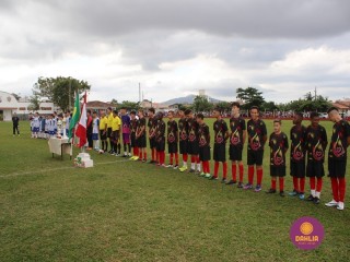 
<a style='margin-left: 5px;' class='btn btn-xs btn-social btn-facebook' href='https://www.facebook.com/sharer/sharer.php?u=https://www.boladovale.com.br/imgs/800-800-90/conteudo/fotos/1570/img3325.jpg' rel='popup' data-width='500' data-height='400'><i class='fa fa-facebook'></i>Compartilhar <span class='hidden-xs'>no Facebook</span>
</a> 
<a class='btn btn-default btn-xs' target='_blank' href='imgs/800-800-90/conteudo/fotos/1570/img3325.jpg'>
<span class='glyphicon glyphicon-cloud-download'></span> Salvar
</a> 
<span></span>