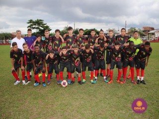 
<a style='margin-left: 5px;' class='btn btn-xs btn-social btn-facebook' href='https://www.facebook.com/sharer/sharer.php?u=https://www.boladovale.com.br/imgs/800-800-90/conteudo/fotos/1570/img3326.jpg' rel='popup' data-width='500' data-height='400'><i class='fa fa-facebook'></i>Compartilhar <span class='hidden-xs'>no Facebook</span>
</a> 
<a class='btn btn-default btn-xs' target='_blank' href='imgs/800-800-90/conteudo/fotos/1570/img3326.jpg'>
<span class='glyphicon glyphicon-cloud-download'></span> Salvar
</a> 
<span></span>