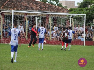 
<a style='margin-left: 5px;' class='btn btn-xs btn-social btn-facebook' href='https://www.facebook.com/sharer/sharer.php?u=https://www.boladovale.com.br/imgs/800-800-90/conteudo/fotos/1570/img3336.jpg' rel='popup' data-width='500' data-height='400'><i class='fa fa-facebook'></i>Compartilhar <span class='hidden-xs'>no Facebook</span>
</a> 
<a class='btn btn-default btn-xs' target='_blank' href='imgs/800-800-90/conteudo/fotos/1570/img3336.jpg'>
<span class='glyphicon glyphicon-cloud-download'></span> Salvar
</a> 
<span></span>