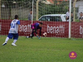 
<a style='margin-left: 5px;' class='btn btn-xs btn-social btn-facebook' href='https://www.facebook.com/sharer/sharer.php?u=https://www.boladovale.com.br/imgs/800-800-90/conteudo/fotos/1570/img3350.jpg' rel='popup' data-width='500' data-height='400'><i class='fa fa-facebook'></i>Compartilhar <span class='hidden-xs'>no Facebook</span>
</a> 
<a class='btn btn-default btn-xs' target='_blank' href='imgs/800-800-90/conteudo/fotos/1570/img3350.jpg'>
<span class='glyphicon glyphicon-cloud-download'></span> Salvar
</a> 
<span></span>