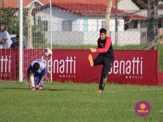 
<a style='margin-left: 5px;' class='btn btn-xs btn-social btn-facebook' href='https://www.facebook.com/sharer/sharer.php?u=https://www.boladovale.com.br/imgs/800-800-90/conteudo/fotos/1570/img3399.jpg' rel='popup' data-width='500' data-height='400'><i class='fa fa-facebook'></i>Compartilhar <span class='hidden-xs'>no Facebook</span>
</a> 
<a class='btn btn-default btn-xs' target='_blank' href='imgs/800-800-90/conteudo/fotos/1570/img3399.jpg'>
<span class='glyphicon glyphicon-cloud-download'></span> Salvar
</a> 
<span></span>