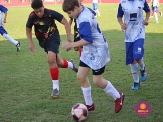 
<a style='margin-left: 5px;' class='btn btn-xs btn-social btn-facebook' href='https://www.facebook.com/sharer/sharer.php?u=https://www.boladovale.com.br/imgs/800-800-90/conteudo/fotos/1570/img3402.jpg' rel='popup' data-width='500' data-height='400'><i class='fa fa-facebook'></i>Compartilhar <span class='hidden-xs'>no Facebook</span>
</a> 
<a class='btn btn-default btn-xs' target='_blank' href='imgs/800-800-90/conteudo/fotos/1570/img3402.jpg'>
<span class='glyphicon glyphicon-cloud-download'></span> Salvar
</a> 
<span></span>
