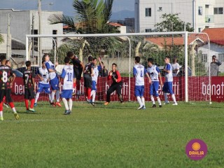 
<a style='margin-left: 5px;' class='btn btn-xs btn-social btn-facebook' href='https://www.facebook.com/sharer/sharer.php?u=https://www.boladovale.com.br/imgs/800-800-90/conteudo/fotos/1570/img3419.jpg' rel='popup' data-width='500' data-height='400'><i class='fa fa-facebook'></i>Compartilhar <span class='hidden-xs'>no Facebook</span>
</a> 
<a class='btn btn-default btn-xs' target='_blank' href='imgs/800-800-90/conteudo/fotos/1570/img3419.jpg'>
<span class='glyphicon glyphicon-cloud-download'></span> Salvar
</a> 
<span></span>