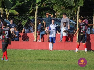 
<a style='margin-left: 5px;' class='btn btn-xs btn-social btn-facebook' href='https://www.facebook.com/sharer/sharer.php?u=https://www.boladovale.com.br/imgs/800-800-90/conteudo/fotos/1570/img3423.jpg' rel='popup' data-width='500' data-height='400'><i class='fa fa-facebook'></i>Compartilhar <span class='hidden-xs'>no Facebook</span>
</a> 
<a class='btn btn-default btn-xs' target='_blank' href='imgs/800-800-90/conteudo/fotos/1570/img3423.jpg'>
<span class='glyphicon glyphicon-cloud-download'></span> Salvar
</a> 
<span></span>