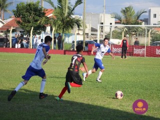 
<a style='margin-left: 5px;' class='btn btn-xs btn-social btn-facebook' href='https://www.facebook.com/sharer/sharer.php?u=https://www.boladovale.com.br/imgs/800-800-90/conteudo/fotos/1570/img3427.jpg' rel='popup' data-width='500' data-height='400'><i class='fa fa-facebook'></i>Compartilhar <span class='hidden-xs'>no Facebook</span>
</a> 
<a class='btn btn-default btn-xs' target='_blank' href='imgs/800-800-90/conteudo/fotos/1570/img3427.jpg'>
<span class='glyphicon glyphicon-cloud-download'></span> Salvar
</a> 
<span></span>