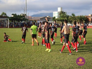 
<a style='margin-left: 5px;' class='btn btn-xs btn-social btn-facebook' href='https://www.facebook.com/sharer/sharer.php?u=https://www.boladovale.com.br/imgs/800-800-90/conteudo/fotos/1570/img3444.jpg' rel='popup' data-width='500' data-height='400'><i class='fa fa-facebook'></i>Compartilhar <span class='hidden-xs'>no Facebook</span>
</a> 
<a class='btn btn-default btn-xs' target='_blank' href='imgs/800-800-90/conteudo/fotos/1570/img3444.jpg'>
<span class='glyphicon glyphicon-cloud-download'></span> Salvar
</a> 
<span></span>