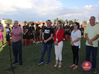 
<a style='margin-left: 5px;' class='btn btn-xs btn-social btn-facebook' href='https://www.facebook.com/sharer/sharer.php?u=https://www.boladovale.com.br/imgs/800-800-90/conteudo/fotos/1571/img3446.jpg' rel='popup' data-width='500' data-height='400'><i class='fa fa-facebook'></i>Compartilhar <span class='hidden-xs'>no Facebook</span>
</a> 
<a class='btn btn-default btn-xs' target='_blank' href='imgs/800-800-90/conteudo/fotos/1571/img3446.jpg'>
<span class='glyphicon glyphicon-cloud-download'></span> Salvar
</a> 
<span></span>