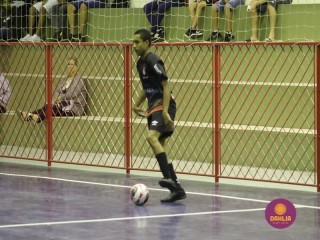 
<a style='margin-left: 5px;' class='btn btn-xs btn-social btn-facebook' href='https://www.facebook.com/sharer/sharer.php?u=https://www.boladovale.com.br/imgs/800-800-90/conteudo/fotos/1572/img3498.jpg' rel='popup' data-width='500' data-height='400'><i class='fa fa-facebook'></i>Compartilhar <span class='hidden-xs'>no Facebook</span>
</a> 
<a class='btn btn-default btn-xs' target='_blank' href='imgs/800-800-90/conteudo/fotos/1572/img3498.jpg'>
<span class='glyphicon glyphicon-cloud-download'></span> Salvar
</a> 
<span></span>