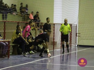 
<a style='margin-left: 5px;' class='btn btn-xs btn-social btn-facebook' href='https://www.facebook.com/sharer/sharer.php?u=https://www.boladovale.com.br/imgs/800-800-90/conteudo/fotos/1572/img3507.jpg' rel='popup' data-width='500' data-height='400'><i class='fa fa-facebook'></i>Compartilhar <span class='hidden-xs'>no Facebook</span>
</a> 
<a class='btn btn-default btn-xs' target='_blank' href='imgs/800-800-90/conteudo/fotos/1572/img3507.jpg'>
<span class='glyphicon glyphicon-cloud-download'></span> Salvar
</a> 
<span></span>