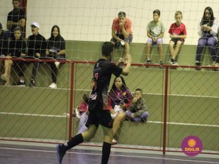 
<a style='margin-left: 5px;' class='btn btn-xs btn-social btn-facebook' href='https://www.facebook.com/sharer/sharer.php?u=https://www.boladovale.com.br/imgs/800-800-90/conteudo/fotos/1572/img3522.jpg' rel='popup' data-width='500' data-height='400'><i class='fa fa-facebook'></i>Compartilhar <span class='hidden-xs'>no Facebook</span>
</a> 
<a class='btn btn-default btn-xs' target='_blank' href='imgs/800-800-90/conteudo/fotos/1572/img3522.jpg'>
<span class='glyphicon glyphicon-cloud-download'></span> Salvar
</a> 
<span></span>