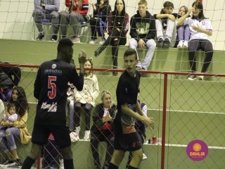 
<a style='margin-left: 5px;' class='btn btn-xs btn-social btn-facebook' href='https://www.facebook.com/sharer/sharer.php?u=https://www.boladovale.com.br/imgs/800-800-90/conteudo/fotos/1572/img3523.jpg' rel='popup' data-width='500' data-height='400'><i class='fa fa-facebook'></i>Compartilhar <span class='hidden-xs'>no Facebook</span>
</a> 
<a class='btn btn-default btn-xs' target='_blank' href='imgs/800-800-90/conteudo/fotos/1572/img3523.jpg'>
<span class='glyphicon glyphicon-cloud-download'></span> Salvar
</a> 
<span></span>