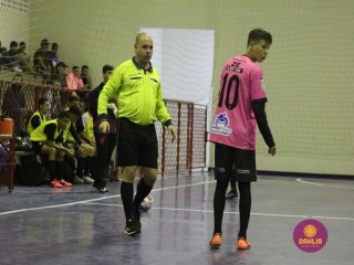 
<a style='margin-left: 5px;' class='btn btn-xs btn-social btn-facebook' href='https://www.facebook.com/sharer/sharer.php?u=https://www.boladovale.com.br/imgs/800-800-90/conteudo/fotos/1572/img3529.jpg' rel='popup' data-width='500' data-height='400'><i class='fa fa-facebook'></i>Compartilhar <span class='hidden-xs'>no Facebook</span>
</a> 
<a class='btn btn-default btn-xs' target='_blank' href='imgs/800-800-90/conteudo/fotos/1572/img3529.jpg'>
<span class='glyphicon glyphicon-cloud-download'></span> Salvar
</a> 
<span></span>