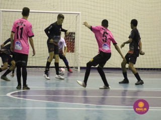
<a style='margin-left: 5px;' class='btn btn-xs btn-social btn-facebook' href='https://www.facebook.com/sharer/sharer.php?u=https://www.boladovale.com.br/imgs/800-800-90/conteudo/fotos/1572/img3553.jpg' rel='popup' data-width='500' data-height='400'><i class='fa fa-facebook'></i>Compartilhar <span class='hidden-xs'>no Facebook</span>
</a> 
<a class='btn btn-default btn-xs' target='_blank' href='imgs/800-800-90/conteudo/fotos/1572/img3553.jpg'>
<span class='glyphicon glyphicon-cloud-download'></span> Salvar
</a> 
<span></span>