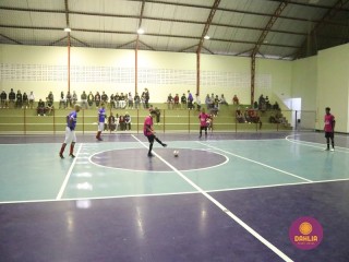 
<a style='margin-left: 5px;' class='btn btn-xs btn-social btn-facebook' href='https://www.facebook.com/sharer/sharer.php?u=https://www.boladovale.com.br/imgs/800-800-90/conteudo/fotos/1573/img3584.jpg' rel='popup' data-width='500' data-height='400'><i class='fa fa-facebook'></i>Compartilhar <span class='hidden-xs'>no Facebook</span>
</a> 
<a class='btn btn-default btn-xs' target='_blank' href='imgs/800-800-90/conteudo/fotos/1573/img3584.jpg'>
<span class='glyphicon glyphicon-cloud-download'></span> Salvar
</a> 
<span></span>
