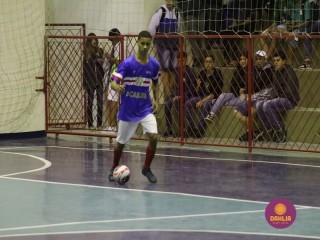 
<a style='margin-left: 5px;' class='btn btn-xs btn-social btn-facebook' href='https://www.facebook.com/sharer/sharer.php?u=https://www.boladovale.com.br/imgs/800-800-90/conteudo/fotos/1573/img3621.jpg' rel='popup' data-width='500' data-height='400'><i class='fa fa-facebook'></i>Compartilhar <span class='hidden-xs'>no Facebook</span>
</a> 
<a class='btn btn-default btn-xs' target='_blank' href='imgs/800-800-90/conteudo/fotos/1573/img3621.jpg'>
<span class='glyphicon glyphicon-cloud-download'></span> Salvar
</a> 
<span></span>