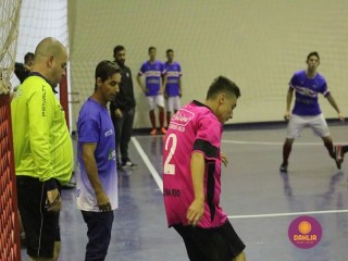 
<a style='margin-left: 5px;' class='btn btn-xs btn-social btn-facebook' href='https://www.facebook.com/sharer/sharer.php?u=https://www.boladovale.com.br/imgs/800-800-90/conteudo/fotos/1573/img3622.jpg' rel='popup' data-width='500' data-height='400'><i class='fa fa-facebook'></i>Compartilhar <span class='hidden-xs'>no Facebook</span>
</a> 
<a class='btn btn-default btn-xs' target='_blank' href='imgs/800-800-90/conteudo/fotos/1573/img3622.jpg'>
<span class='glyphicon glyphicon-cloud-download'></span> Salvar
</a> 
<span></span>