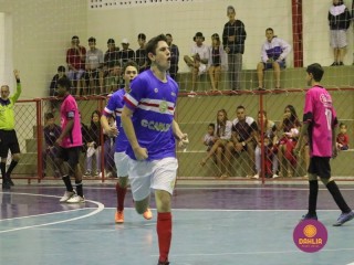 
<a style='margin-left: 5px;' class='btn btn-xs btn-social btn-facebook' href='https://www.facebook.com/sharer/sharer.php?u=https://www.boladovale.com.br/imgs/800-800-90/conteudo/fotos/1573/img3659.jpg' rel='popup' data-width='500' data-height='400'><i class='fa fa-facebook'></i>Compartilhar <span class='hidden-xs'>no Facebook</span>
</a> 
<a class='btn btn-default btn-xs' target='_blank' href='imgs/800-800-90/conteudo/fotos/1573/img3659.jpg'>
<span class='glyphicon glyphicon-cloud-download'></span> Salvar
</a> 
<span></span>