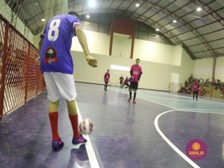 
<a style='margin-left: 5px;' class='btn btn-xs btn-social btn-facebook' href='https://www.facebook.com/sharer/sharer.php?u=https://www.boladovale.com.br/imgs/800-800-90/conteudo/fotos/1573/img3666.jpg' rel='popup' data-width='500' data-height='400'><i class='fa fa-facebook'></i>Compartilhar <span class='hidden-xs'>no Facebook</span>
</a> 
<a class='btn btn-default btn-xs' target='_blank' href='imgs/800-800-90/conteudo/fotos/1573/img3666.jpg'>
<span class='glyphicon glyphicon-cloud-download'></span> Salvar
</a> 
<span></span>