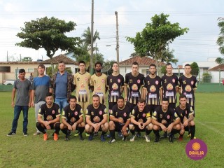 
<a style='margin-left: 5px;' class='btn btn-xs btn-social btn-facebook' href='https://www.facebook.com/sharer/sharer.php?u=https://www.boladovale.com.br/imgs/800-800-90/conteudo/fotos/1574/img8177.jpg' rel='popup' data-width='500' data-height='400'><i class='fa fa-facebook'></i>Compartilhar <span class='hidden-xs'>no Facebook</span>
</a> 
<a class='btn btn-default btn-xs' target='_blank' href='imgs/800-800-90/conteudo/fotos/1574/img8177.jpg'>
<span class='glyphicon glyphicon-cloud-download'></span> Salvar
</a> 
<span></span>