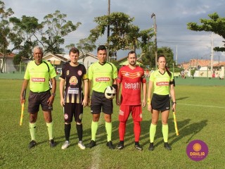 
<a style='margin-left: 5px;' class='btn btn-xs btn-social btn-facebook' href='https://www.facebook.com/sharer/sharer.php?u=https://www.boladovale.com.br/imgs/800-800-90/conteudo/fotos/1574/img8195.jpg' rel='popup' data-width='500' data-height='400'><i class='fa fa-facebook'></i>Compartilhar <span class='hidden-xs'>no Facebook</span>
</a> 
<a class='btn btn-default btn-xs' target='_blank' href='imgs/800-800-90/conteudo/fotos/1574/img8195.jpg'>
<span class='glyphicon glyphicon-cloud-download'></span> Salvar
</a> 
<span></span>