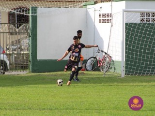 
<a style='margin-left: 5px;' class='btn btn-xs btn-social btn-facebook' href='https://www.facebook.com/sharer/sharer.php?u=https://www.boladovale.com.br/imgs/800-800-90/conteudo/fotos/1574/img8204.jpg' rel='popup' data-width='500' data-height='400'><i class='fa fa-facebook'></i>Compartilhar <span class='hidden-xs'>no Facebook</span>
</a> 
<a class='btn btn-default btn-xs' target='_blank' href='imgs/800-800-90/conteudo/fotos/1574/img8204.jpg'>
<span class='glyphicon glyphicon-cloud-download'></span> Salvar
</a> 
<span></span>