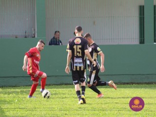 
<a style='margin-left: 5px;' class='btn btn-xs btn-social btn-facebook' href='https://www.facebook.com/sharer/sharer.php?u=https://www.boladovale.com.br/imgs/800-800-90/conteudo/fotos/1574/img8218.jpg' rel='popup' data-width='500' data-height='400'><i class='fa fa-facebook'></i>Compartilhar <span class='hidden-xs'>no Facebook</span>
</a> 
<a class='btn btn-default btn-xs' target='_blank' href='imgs/800-800-90/conteudo/fotos/1574/img8218.jpg'>
<span class='glyphicon glyphicon-cloud-download'></span> Salvar
</a> 
<span></span>