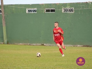 
<a style='margin-left: 5px;' class='btn btn-xs btn-social btn-facebook' href='https://www.facebook.com/sharer/sharer.php?u=https://www.boladovale.com.br/imgs/800-800-90/conteudo/fotos/1574/img8229.jpg' rel='popup' data-width='500' data-height='400'><i class='fa fa-facebook'></i>Compartilhar <span class='hidden-xs'>no Facebook</span>
</a> 
<a class='btn btn-default btn-xs' target='_blank' href='imgs/800-800-90/conteudo/fotos/1574/img8229.jpg'>
<span class='glyphicon glyphicon-cloud-download'></span> Salvar
</a> 
<span></span>