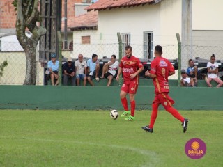 
<a style='margin-left: 5px;' class='btn btn-xs btn-social btn-facebook' href='https://www.facebook.com/sharer/sharer.php?u=https://www.boladovale.com.br/imgs/800-800-90/conteudo/fotos/1574/img8230.jpg' rel='popup' data-width='500' data-height='400'><i class='fa fa-facebook'></i>Compartilhar <span class='hidden-xs'>no Facebook</span>
</a> 
<a class='btn btn-default btn-xs' target='_blank' href='imgs/800-800-90/conteudo/fotos/1574/img8230.jpg'>
<span class='glyphicon glyphicon-cloud-download'></span> Salvar
</a> 
<span></span>