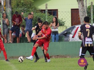 
<a style='margin-left: 5px;' class='btn btn-xs btn-social btn-facebook' href='https://www.facebook.com/sharer/sharer.php?u=https://www.boladovale.com.br/imgs/800-800-90/conteudo/fotos/1574/img8232.jpg' rel='popup' data-width='500' data-height='400'><i class='fa fa-facebook'></i>Compartilhar <span class='hidden-xs'>no Facebook</span>
</a> 
<a class='btn btn-default btn-xs' target='_blank' href='imgs/800-800-90/conteudo/fotos/1574/img8232.jpg'>
<span class='glyphicon glyphicon-cloud-download'></span> Salvar
</a> 
<span></span>