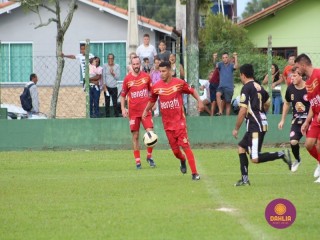 
<a style='margin-left: 5px;' class='btn btn-xs btn-social btn-facebook' href='https://www.facebook.com/sharer/sharer.php?u=https://www.boladovale.com.br/imgs/800-800-90/conteudo/fotos/1574/img8262.jpg' rel='popup' data-width='500' data-height='400'><i class='fa fa-facebook'></i>Compartilhar <span class='hidden-xs'>no Facebook</span>
</a> 
<a class='btn btn-default btn-xs' target='_blank' href='imgs/800-800-90/conteudo/fotos/1574/img8262.jpg'>
<span class='glyphicon glyphicon-cloud-download'></span> Salvar
</a> 
<span></span>