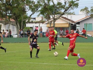 
<a style='margin-left: 5px;' class='btn btn-xs btn-social btn-facebook' href='https://www.facebook.com/sharer/sharer.php?u=https://www.boladovale.com.br/imgs/800-800-90/conteudo/fotos/1574/img8263.jpg' rel='popup' data-width='500' data-height='400'><i class='fa fa-facebook'></i>Compartilhar <span class='hidden-xs'>no Facebook</span>
</a> 
<a class='btn btn-default btn-xs' target='_blank' href='imgs/800-800-90/conteudo/fotos/1574/img8263.jpg'>
<span class='glyphicon glyphicon-cloud-download'></span> Salvar
</a> 
<span></span>