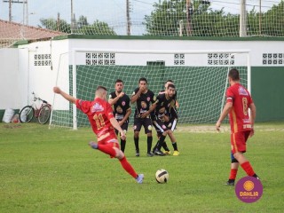 
<a style='margin-left: 5px;' class='btn btn-xs btn-social btn-facebook' href='https://www.facebook.com/sharer/sharer.php?u=https://www.boladovale.com.br/imgs/800-800-90/conteudo/fotos/1574/img8308.jpg' rel='popup' data-width='500' data-height='400'><i class='fa fa-facebook'></i>Compartilhar <span class='hidden-xs'>no Facebook</span>
</a> 
<a class='btn btn-default btn-xs' target='_blank' href='imgs/800-800-90/conteudo/fotos/1574/img8308.jpg'>
<span class='glyphicon glyphicon-cloud-download'></span> Salvar
</a> 
<span></span>