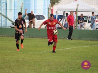 
<a style='margin-left: 5px;' class='btn btn-xs btn-social btn-facebook' href='https://www.facebook.com/sharer/sharer.php?u=https://www.boladovale.com.br/imgs/800-800-90/conteudo/fotos/1574/img8321.jpg' rel='popup' data-width='500' data-height='400'><i class='fa fa-facebook'></i>Compartilhar <span class='hidden-xs'>no Facebook</span>
</a> 
<a class='btn btn-default btn-xs' target='_blank' href='imgs/800-800-90/conteudo/fotos/1574/img8321.jpg'>
<span class='glyphicon glyphicon-cloud-download'></span> Salvar
</a> 
<span></span>