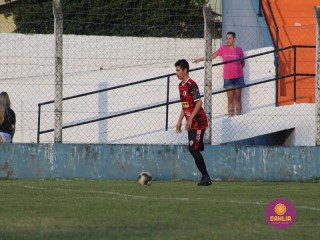 
<a style='margin-left: 5px;' class='btn btn-xs btn-social btn-facebook' href='https://www.facebook.com/sharer/sharer.php?u=https://www.boladovale.com.br/imgs/800-800-90/conteudo/fotos/1575/img8344.jpg' rel='popup' data-width='500' data-height='400'><i class='fa fa-facebook'></i>Compartilhar <span class='hidden-xs'>no Facebook</span>
</a> 
<a class='btn btn-default btn-xs' target='_blank' href='imgs/800-800-90/conteudo/fotos/1575/img8344.jpg'>
<span class='glyphicon glyphicon-cloud-download'></span> Salvar
</a> 
<span></span>