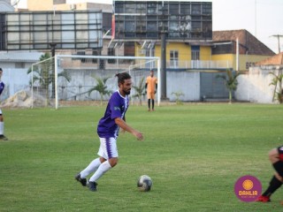 
<a style='margin-left: 5px;' class='btn btn-xs btn-social btn-facebook' href='https://www.facebook.com/sharer/sharer.php?u=https://www.boladovale.com.br/imgs/800-800-90/conteudo/fotos/1575/img8355.jpg' rel='popup' data-width='500' data-height='400'><i class='fa fa-facebook'></i>Compartilhar <span class='hidden-xs'>no Facebook</span>
</a> 
<a class='btn btn-default btn-xs' target='_blank' href='imgs/800-800-90/conteudo/fotos/1575/img8355.jpg'>
<span class='glyphicon glyphicon-cloud-download'></span> Salvar
</a> 
<span></span>