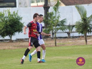
<a style='margin-left: 5px;' class='btn btn-xs btn-social btn-facebook' href='https://www.facebook.com/sharer/sharer.php?u=https://www.boladovale.com.br/imgs/800-800-90/conteudo/fotos/1575/img8375.jpg' rel='popup' data-width='500' data-height='400'><i class='fa fa-facebook'></i>Compartilhar <span class='hidden-xs'>no Facebook</span>
</a> 
<a class='btn btn-default btn-xs' target='_blank' href='imgs/800-800-90/conteudo/fotos/1575/img8375.jpg'>
<span class='glyphicon glyphicon-cloud-download'></span> Salvar
</a> 
<span></span>