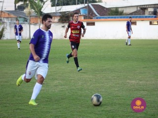 
<a style='margin-left: 5px;' class='btn btn-xs btn-social btn-facebook' href='https://www.facebook.com/sharer/sharer.php?u=https://www.boladovale.com.br/imgs/800-800-90/conteudo/fotos/1575/img8378.jpg' rel='popup' data-width='500' data-height='400'><i class='fa fa-facebook'></i>Compartilhar <span class='hidden-xs'>no Facebook</span>
</a> 
<a class='btn btn-default btn-xs' target='_blank' href='imgs/800-800-90/conteudo/fotos/1575/img8378.jpg'>
<span class='glyphicon glyphicon-cloud-download'></span> Salvar
</a> 
<span></span>