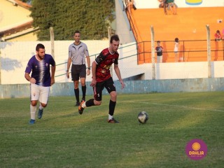 
<a style='margin-left: 5px;' class='btn btn-xs btn-social btn-facebook' href='https://www.facebook.com/sharer/sharer.php?u=https://www.boladovale.com.br/imgs/800-800-90/conteudo/fotos/1575/img8416.jpg' rel='popup' data-width='500' data-height='400'><i class='fa fa-facebook'></i>Compartilhar <span class='hidden-xs'>no Facebook</span>
</a> 
<a class='btn btn-default btn-xs' target='_blank' href='imgs/800-800-90/conteudo/fotos/1575/img8416.jpg'>
<span class='glyphicon glyphicon-cloud-download'></span> Salvar
</a> 
<span></span>