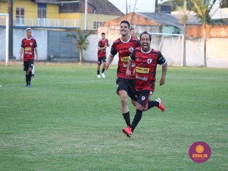 
<a style='margin-left: 5px;' class='btn btn-xs btn-social btn-facebook' href='https://www.facebook.com/sharer/sharer.php?u=https://www.boladovale.com.br/imgs/800-800-90/conteudo/fotos/1575/img8434.jpg' rel='popup' data-width='500' data-height='400'><i class='fa fa-facebook'></i>Compartilhar <span class='hidden-xs'>no Facebook</span>
</a> 
<a class='btn btn-default btn-xs' target='_blank' href='imgs/800-800-90/conteudo/fotos/1575/img8434.jpg'>
<span class='glyphicon glyphicon-cloud-download'></span> Salvar
</a> 
<span></span>