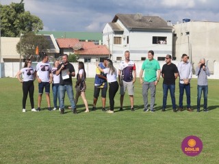 
<a style='margin-left: 5px;' class='btn btn-xs btn-social btn-facebook' href='https://www.facebook.com/sharer/sharer.php?u=https://www.boladovale.com.br/imgs/800-800-90/conteudo/fotos/1576/img4112.jpg' rel='popup' data-width='500' data-height='400'><i class='fa fa-facebook'></i>Compartilhar <span class='hidden-xs'>no Facebook</span>
</a> 
<a class='btn btn-default btn-xs' target='_blank' href='imgs/800-800-90/conteudo/fotos/1576/img4112.jpg'>
<span class='glyphicon glyphicon-cloud-download'></span> Salvar
</a> 
<span></span>