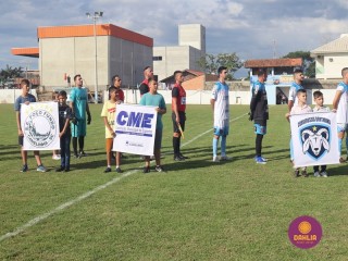 
<a style='margin-left: 5px;' class='btn btn-xs btn-social btn-facebook' href='https://www.facebook.com/sharer/sharer.php?u=https://www.boladovale.com.br/imgs/800-800-90/conteudo/fotos/1576/img4128.jpg' rel='popup' data-width='500' data-height='400'><i class='fa fa-facebook'></i>Compartilhar <span class='hidden-xs'>no Facebook</span>
</a> 
<a class='btn btn-default btn-xs' target='_blank' href='imgs/800-800-90/conteudo/fotos/1576/img4128.jpg'>
<span class='glyphicon glyphicon-cloud-download'></span> Salvar
</a> 
<span></span>