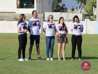 
<a style='margin-left: 5px;' class='btn btn-xs btn-social btn-facebook' href='https://www.facebook.com/sharer/sharer.php?u=https://www.boladovale.com.br/imgs/800-800-90/conteudo/fotos/1576/img4161.jpg' rel='popup' data-width='500' data-height='400'><i class='fa fa-facebook'></i>Compartilhar <span class='hidden-xs'>no Facebook</span>
</a> 
<a class='btn btn-default btn-xs' target='_blank' href='imgs/800-800-90/conteudo/fotos/1576/img4161.jpg'>
<span class='glyphicon glyphicon-cloud-download'></span> Salvar
</a> 
<span></span>