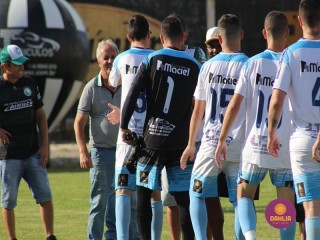 
<a style='margin-left: 5px;' class='btn btn-xs btn-social btn-facebook' href='https://www.facebook.com/sharer/sharer.php?u=https://www.boladovale.com.br/imgs/800-800-90/conteudo/fotos/1576/img4203.jpg' rel='popup' data-width='500' data-height='400'><i class='fa fa-facebook'></i>Compartilhar <span class='hidden-xs'>no Facebook</span>
</a> 
<a class='btn btn-default btn-xs' target='_blank' href='imgs/800-800-90/conteudo/fotos/1576/img4203.jpg'>
<span class='glyphicon glyphicon-cloud-download'></span> Salvar
</a> 
<span></span>