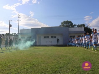 
<a style='margin-left: 5px;' class='btn btn-xs btn-social btn-facebook' href='https://www.facebook.com/sharer/sharer.php?u=https://www.boladovale.com.br/imgs/800-800-90/conteudo/fotos/1576/img4240.jpg' rel='popup' data-width='500' data-height='400'><i class='fa fa-facebook'></i>Compartilhar <span class='hidden-xs'>no Facebook</span>
</a> 
<a class='btn btn-default btn-xs' target='_blank' href='imgs/800-800-90/conteudo/fotos/1576/img4240.jpg'>
<span class='glyphicon glyphicon-cloud-download'></span> Salvar
</a> 
<span></span>