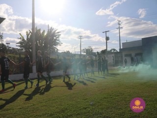 
<a style='margin-left: 5px;' class='btn btn-xs btn-social btn-facebook' href='https://www.facebook.com/sharer/sharer.php?u=https://www.boladovale.com.br/imgs/800-800-90/conteudo/fotos/1576/img4254.jpg' rel='popup' data-width='500' data-height='400'><i class='fa fa-facebook'></i>Compartilhar <span class='hidden-xs'>no Facebook</span>
</a> 
<a class='btn btn-default btn-xs' target='_blank' href='imgs/800-800-90/conteudo/fotos/1576/img4254.jpg'>
<span class='glyphicon glyphicon-cloud-download'></span> Salvar
</a> 
<span></span>