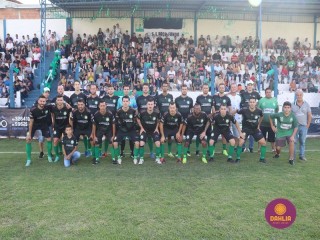 
<a style='margin-left: 5px;' class='btn btn-xs btn-social btn-facebook' href='https://www.facebook.com/sharer/sharer.php?u=https://www.boladovale.com.br/imgs/800-800-90/conteudo/fotos/1576/img4276.jpg' rel='popup' data-width='500' data-height='400'><i class='fa fa-facebook'></i>Compartilhar <span class='hidden-xs'>no Facebook</span>
</a> 
<a class='btn btn-default btn-xs' target='_blank' href='imgs/800-800-90/conteudo/fotos/1576/img4276.jpg'>
<span class='glyphicon glyphicon-cloud-download'></span> Salvar
</a> 
<span></span>