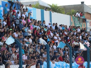
<a style='margin-left: 5px;' class='btn btn-xs btn-social btn-facebook' href='https://www.facebook.com/sharer/sharer.php?u=https://www.boladovale.com.br/imgs/800-800-90/conteudo/fotos/1576/img4366.jpg' rel='popup' data-width='500' data-height='400'><i class='fa fa-facebook'></i>Compartilhar <span class='hidden-xs'>no Facebook</span>
</a> 
<a class='btn btn-default btn-xs' target='_blank' href='imgs/800-800-90/conteudo/fotos/1576/img4366.jpg'>
<span class='glyphicon glyphicon-cloud-download'></span> Salvar
</a> 
<span></span>