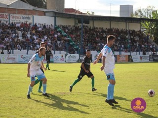 
<a style='margin-left: 5px;' class='btn btn-xs btn-social btn-facebook' href='https://www.facebook.com/sharer/sharer.php?u=https://www.boladovale.com.br/imgs/800-800-90/conteudo/fotos/1576/img4423.jpg' rel='popup' data-width='500' data-height='400'><i class='fa fa-facebook'></i>Compartilhar <span class='hidden-xs'>no Facebook</span>
</a> 
<a class='btn btn-default btn-xs' target='_blank' href='imgs/800-800-90/conteudo/fotos/1576/img4423.jpg'>
<span class='glyphicon glyphicon-cloud-download'></span> Salvar
</a> 
<span></span>